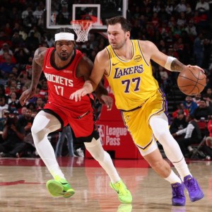 英雄联盟总决赛 直播-东契奇36分杜兰特18分 湖人险胜火箭豪取6连胜