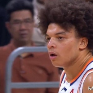 杜锋：大家不能看到对方没报名后面又报名了 就觉得好像可以随便打