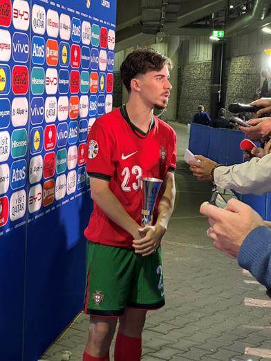 1718794668759066365.jpg 1718794347666.jpg