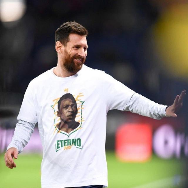 1673473356704029130.jpg FmN7FpFWIA0TVis.jpg